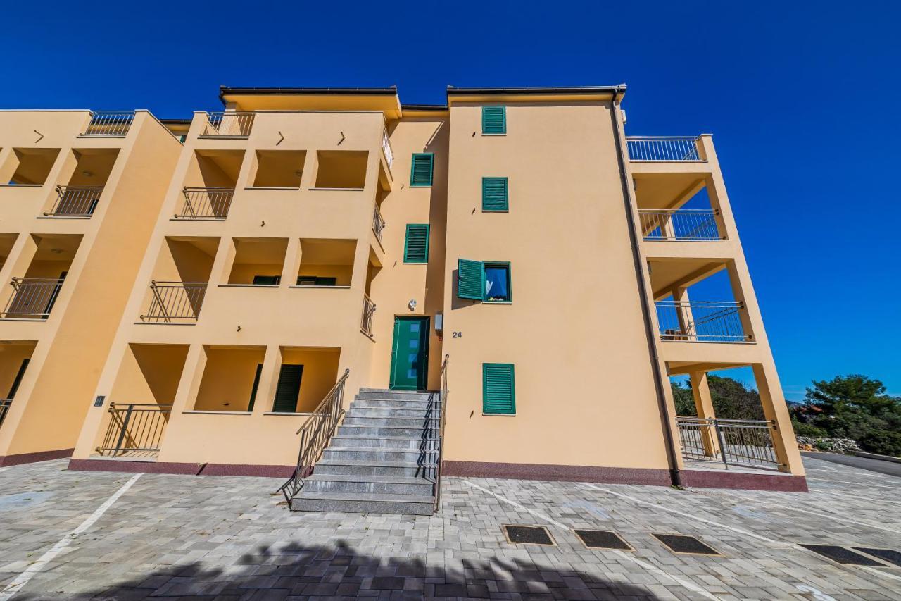 Ivana Apartment Trogir Exterior foto